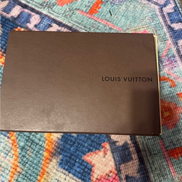 Louis Vuitton heels - Picture 5 of 11